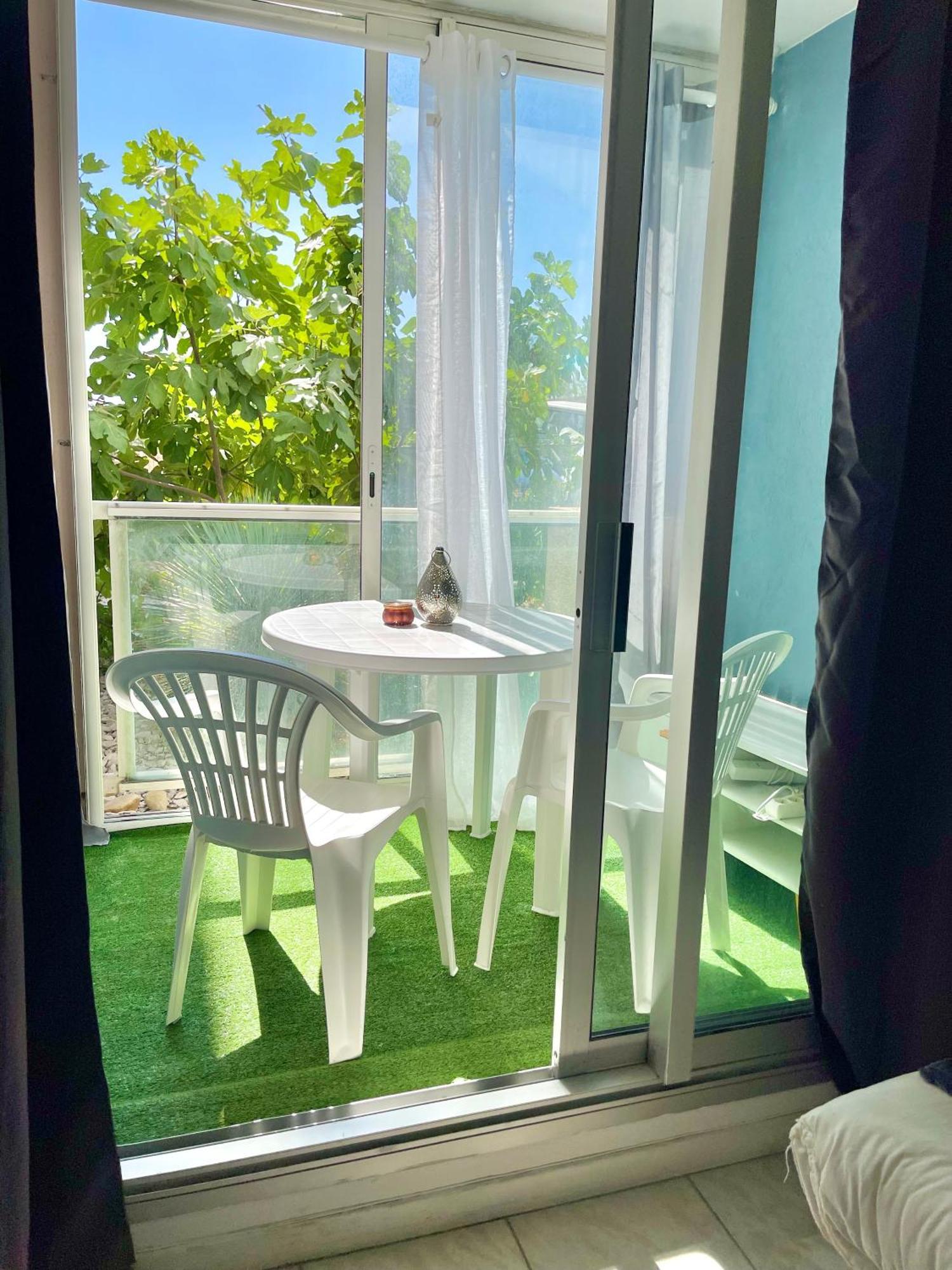 Apartment Joli Avec Piscine Sete