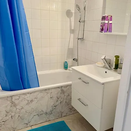 Joli Appartement Avec Piscine Sete Exterior photo
